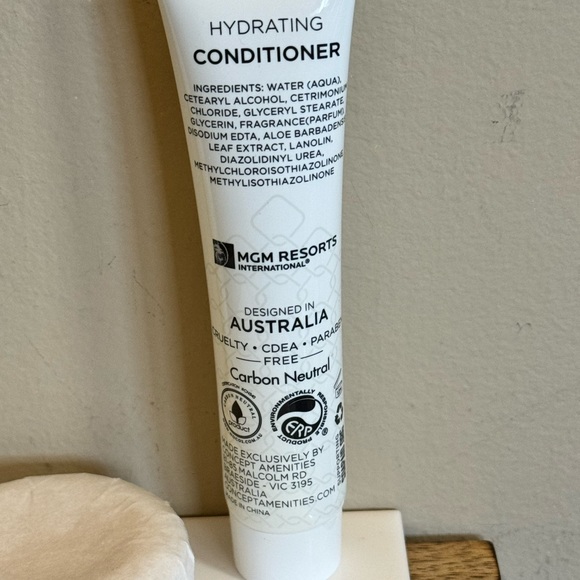 Lanovera Set Body Wash - Conditioner - Soap - Picture 5 of 6